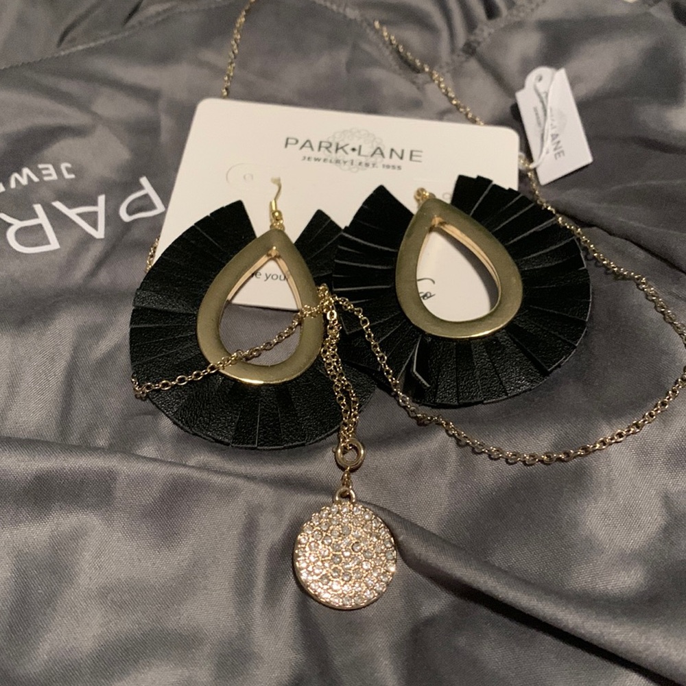Park Lane “Ventura” necklace